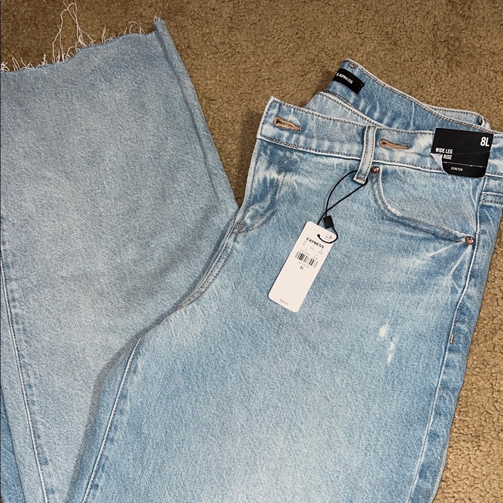 Express Women’s Wide Leg High Rise Denim Jeans in Light Blue 8Long